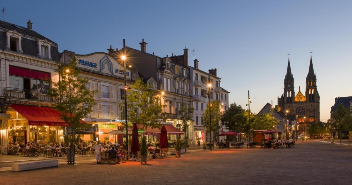 T3 Moulins Avec Garage Proche Gare公寓 外观 照片